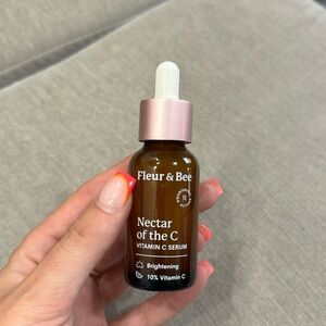 Fleur & Bee Vitamin C Serum